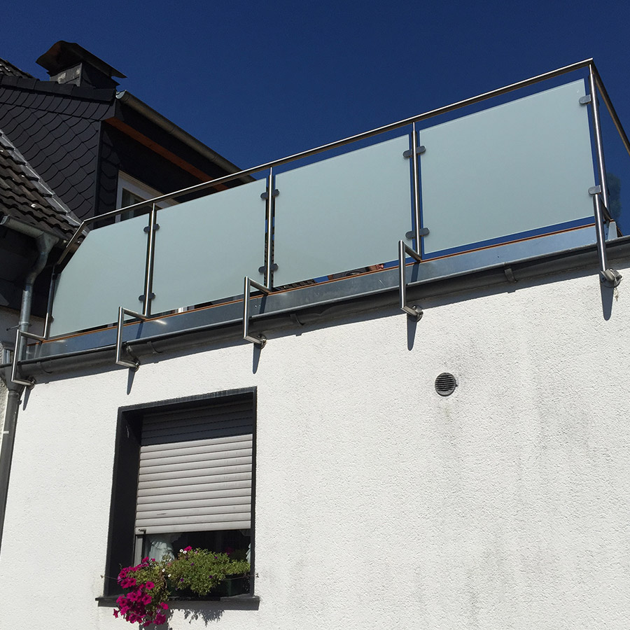 gelaender_spezial_regenrinne_terrasse
